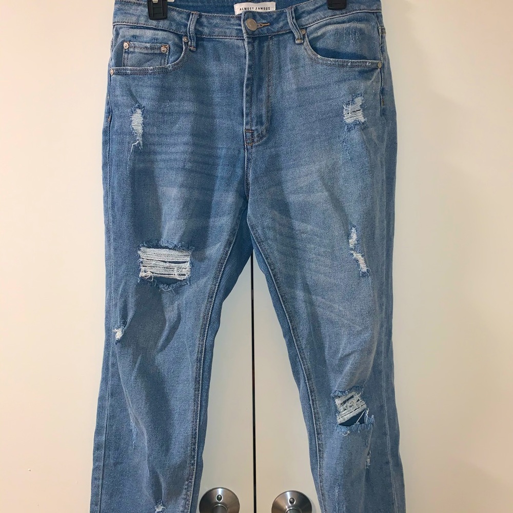 Cropped Ripped Jeans - Picture 2 of 3